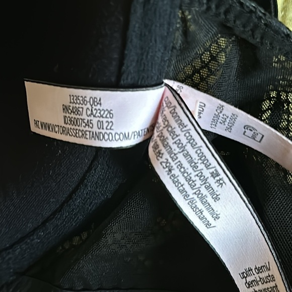 VS Bra & Panty Set - Picture 8 of 8